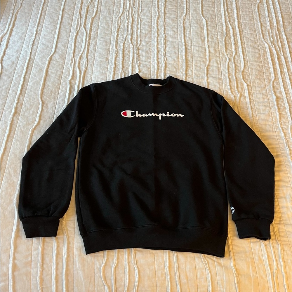 Girls champion crewneck sweatshirt size M